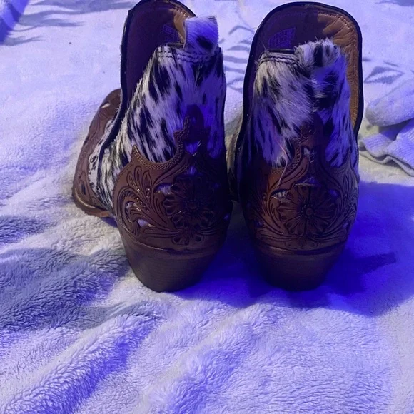 Cowhide Western Ankle Boots - Picture 4 of 8